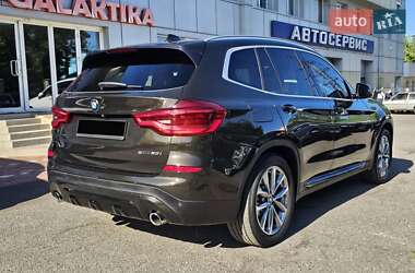 Внедорожник / Кроссовер BMW X3 2018 в 