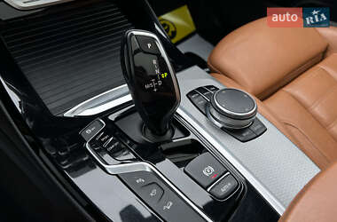 Внедорожник / Кроссовер BMW X3 2018 в 