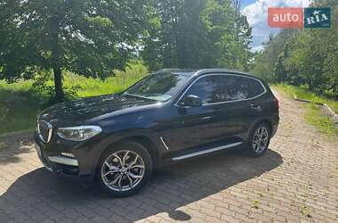 Внедорожник / Кроссовер BMW X3 2018 в 