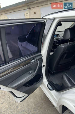 Позашляховик / Кросовер BMW X3 2011 в 