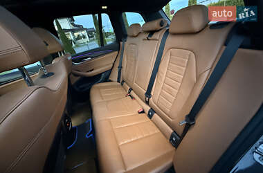 Позашляховик / Кросовер BMW X3 2019 в 
