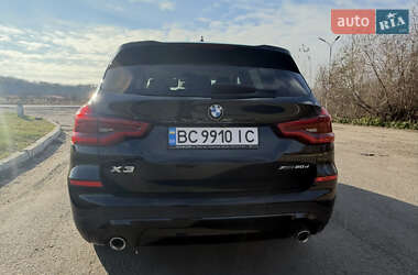 Внедорожник / Кроссовер BMW X3 2018 в 