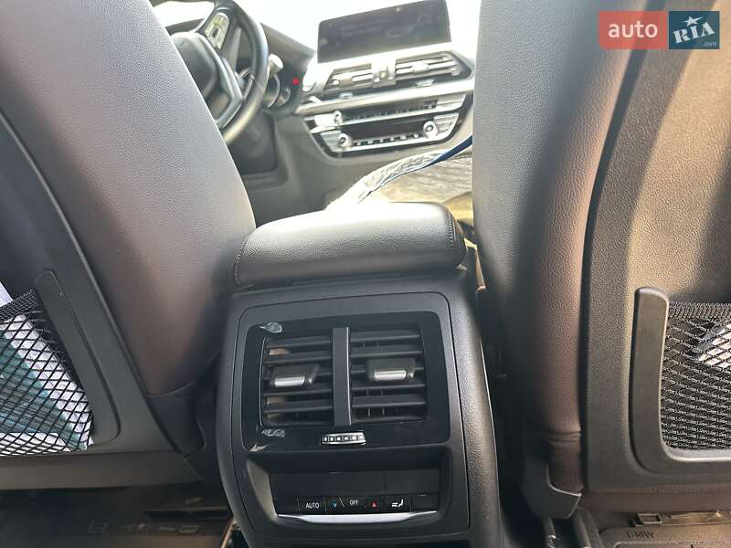 Внедорожник / Кроссовер BMW X3 2018 в Харькове