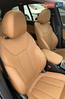 Внедорожник / Кроссовер BMW X3 2021 в 