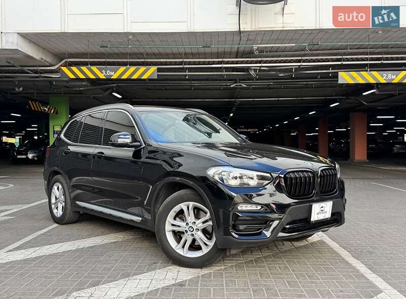 Внедорожник / Кроссовер BMW X3 2018 в Киеве