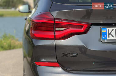 Внедорожник / Кроссовер BMW X3 2021 в 