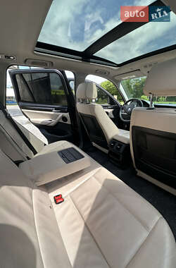 Внедорожник / Кроссовер BMW X3 2012 в 