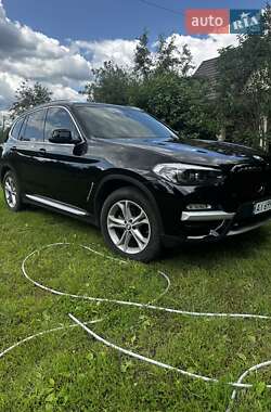 Внедорожник / Кроссовер BMW X3 2019 в 