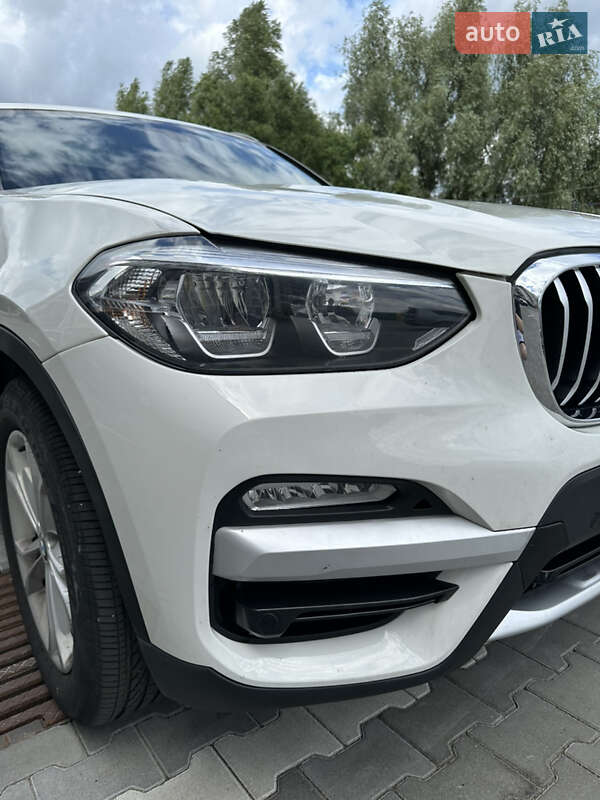 Позашляховик / Кросовер BMW X3 2019 в Ірпені