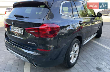 Внедорожник / Кроссовер BMW X3 2018 в 