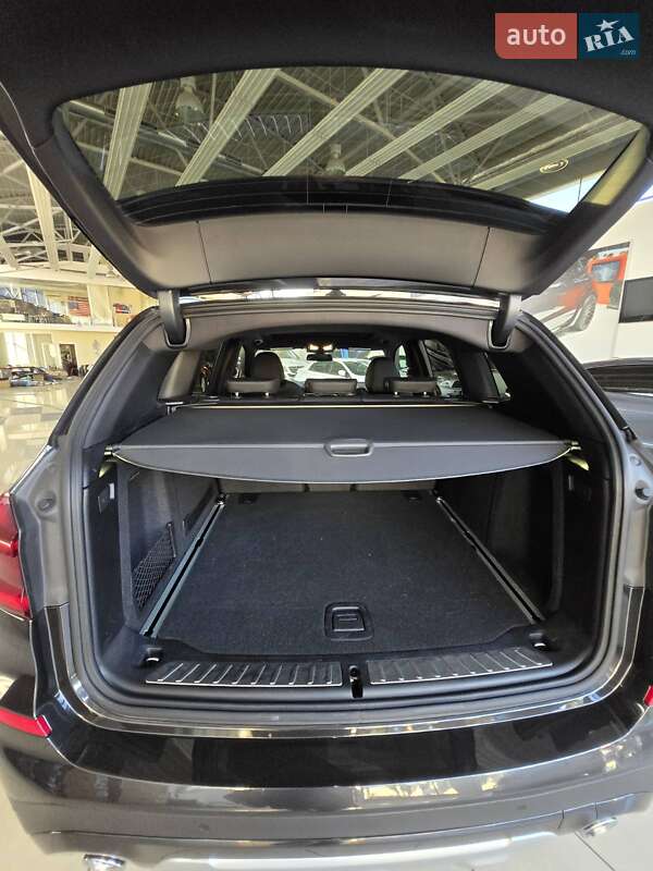 Внедорожник / Кроссовер BMW X3 2021 в Одессе