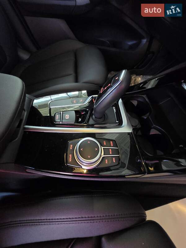 Внедорожник / Кроссовер BMW X3 2021 в Одессе
