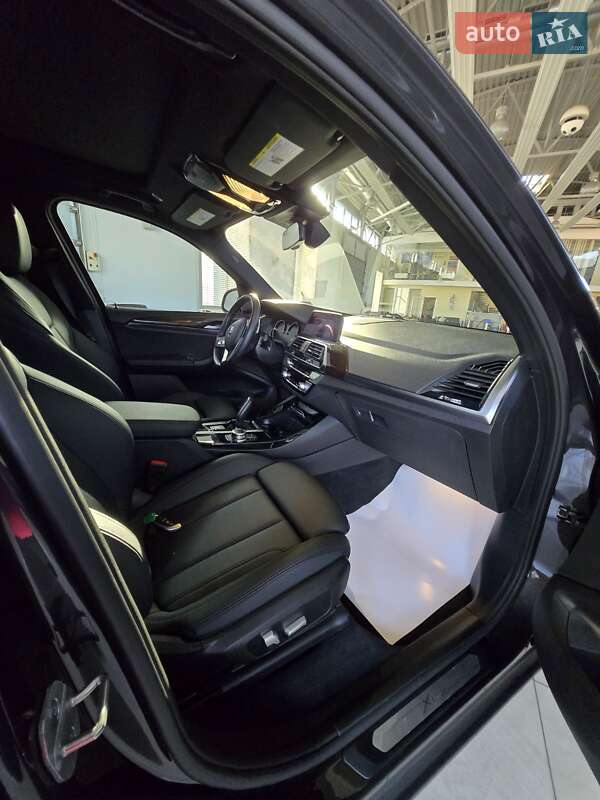 Внедорожник / Кроссовер BMW X3 2021 в Одессе
