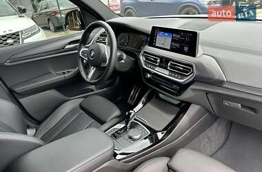 Позашляховик / Кросовер BMW X3 2022 в 