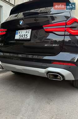 Позашляховик / Кросовер BMW X3 2023 в 