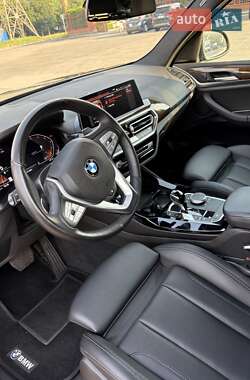 Позашляховик / Кросовер BMW X3 2023 в 