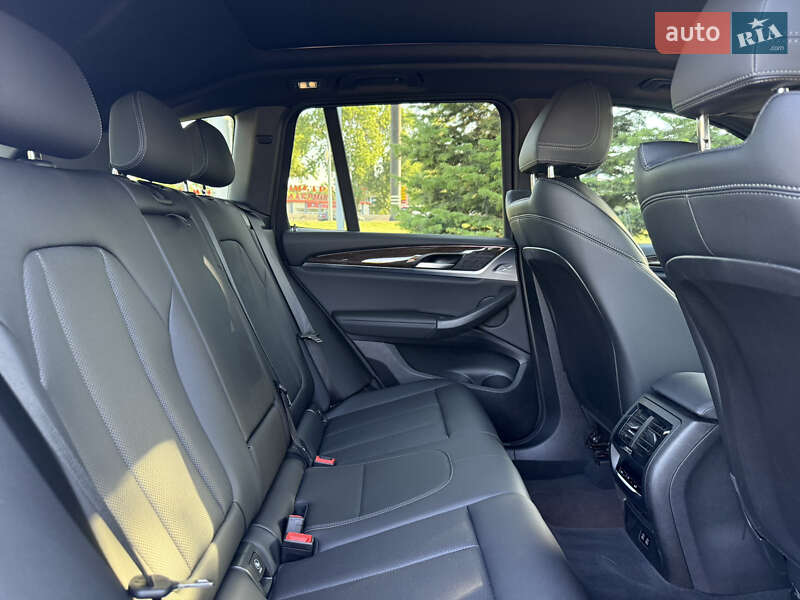 Позашляховик / Кросовер BMW X3 2024 в Одесі