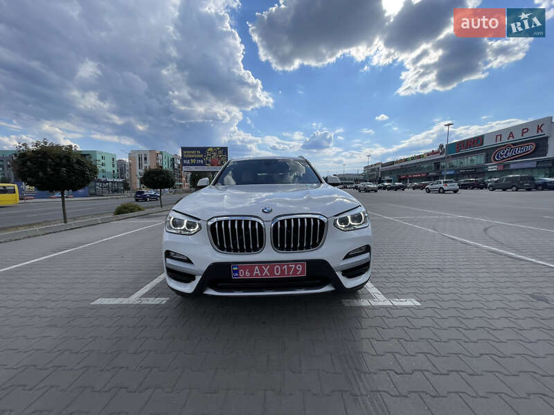 Позашляховик / Кросовер BMW X3 2018 в Києві