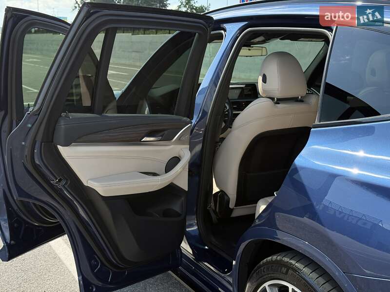 Внедорожник / Кроссовер BMW X3 2018 в Полтаве