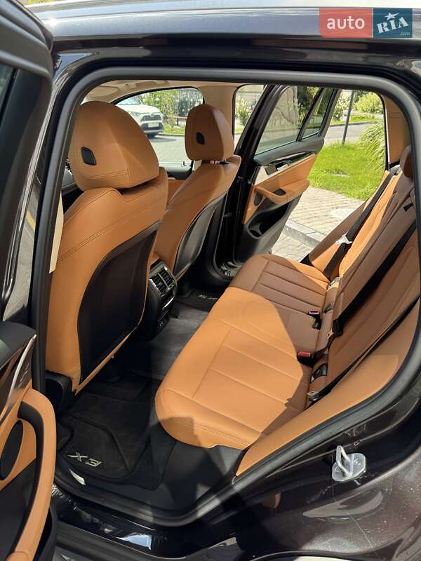 Внедорожник / Кроссовер BMW X3 2022 в Киеве