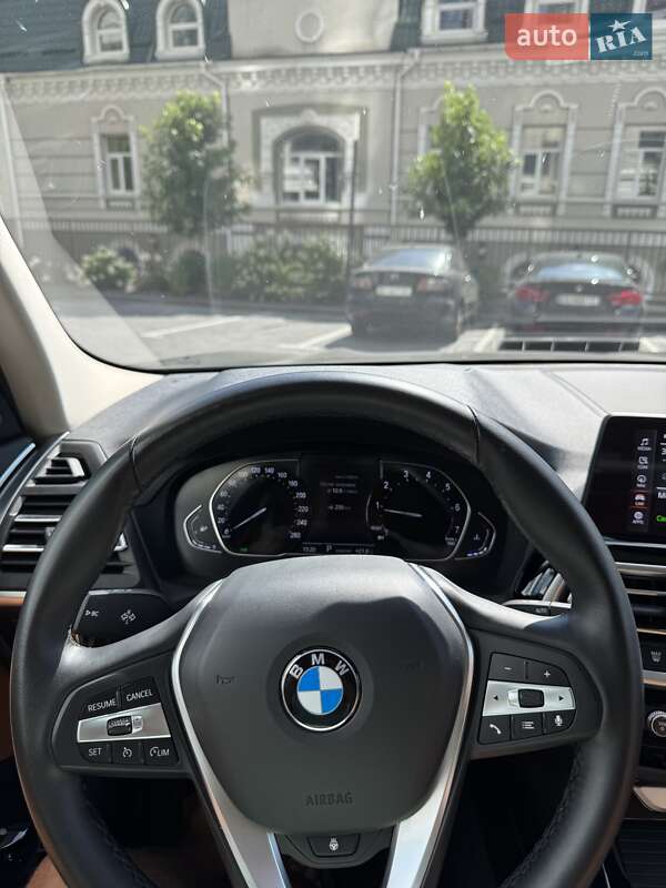 Внедорожник / Кроссовер BMW X3 2022 в Киеве