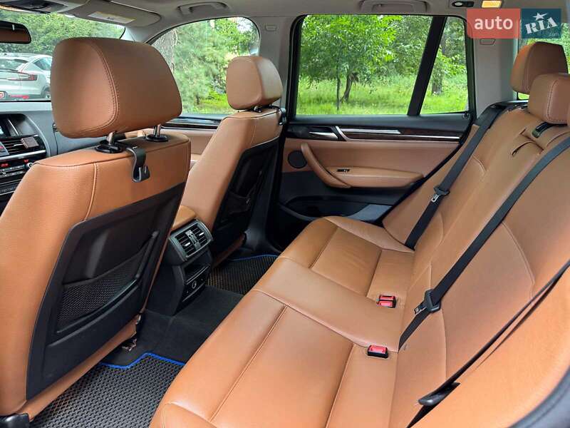 Внедорожник / Кроссовер BMW X3 2016 в Киеве