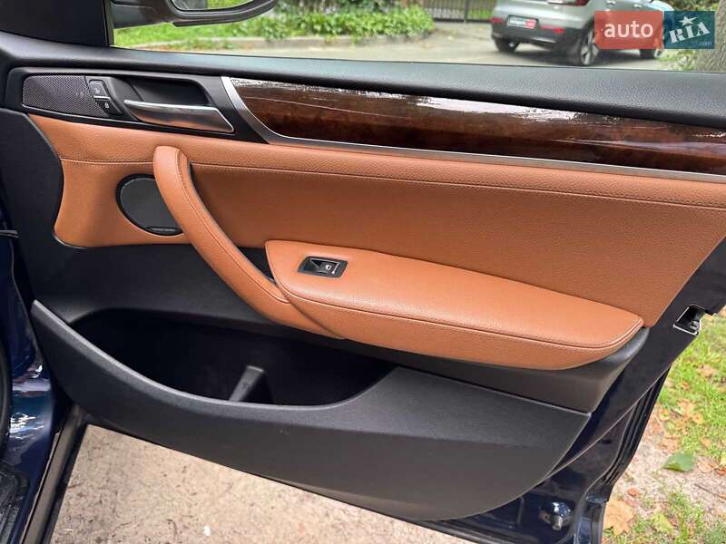 Внедорожник / Кроссовер BMW X3 2016 в Киеве