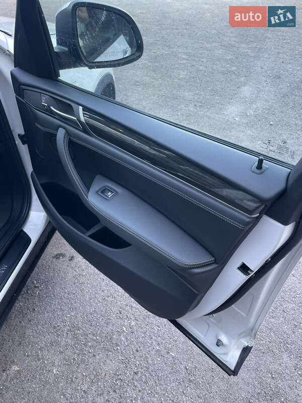 Внедорожник / Кроссовер BMW X3 2017 в Ровно