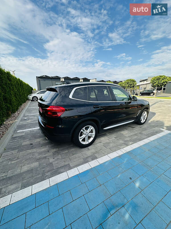Внедорожник / Кроссовер BMW X3 2018 в Луцке