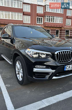 Внедорожник / Кроссовер BMW X3 2019 в 