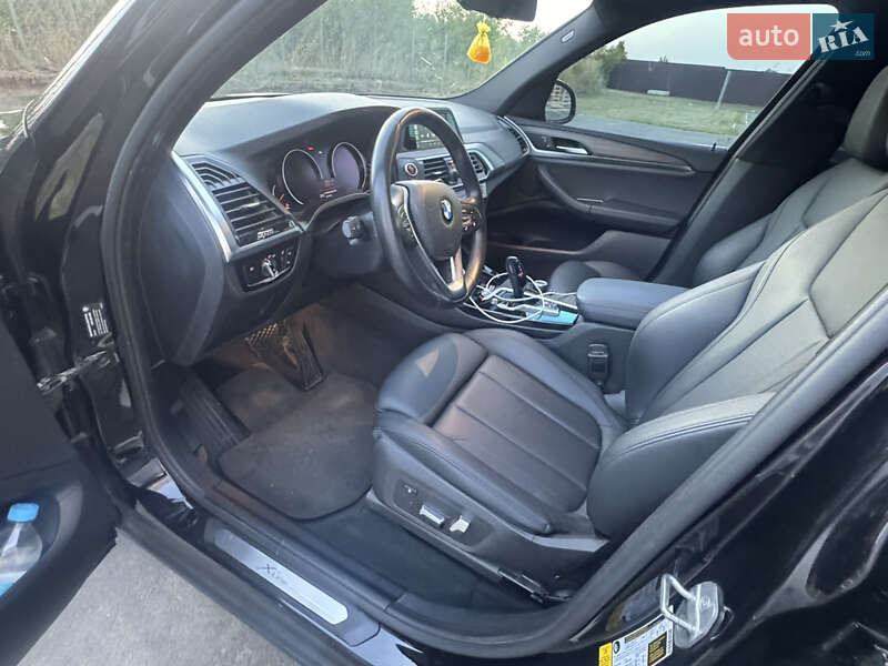 Внедорожник / Кроссовер BMW X3 2019 в Киеве