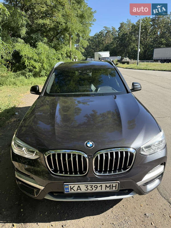 Внедорожник / Кроссовер BMW X3 2019 в Киеве