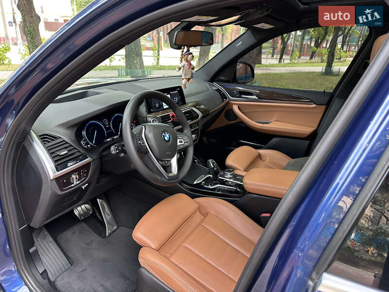 Внедорожник / Кроссовер BMW X3 2018 в Сумах