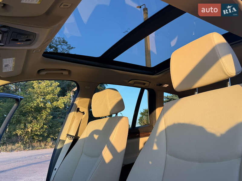 Внедорожник / Кроссовер BMW X3 2015 в Ровно