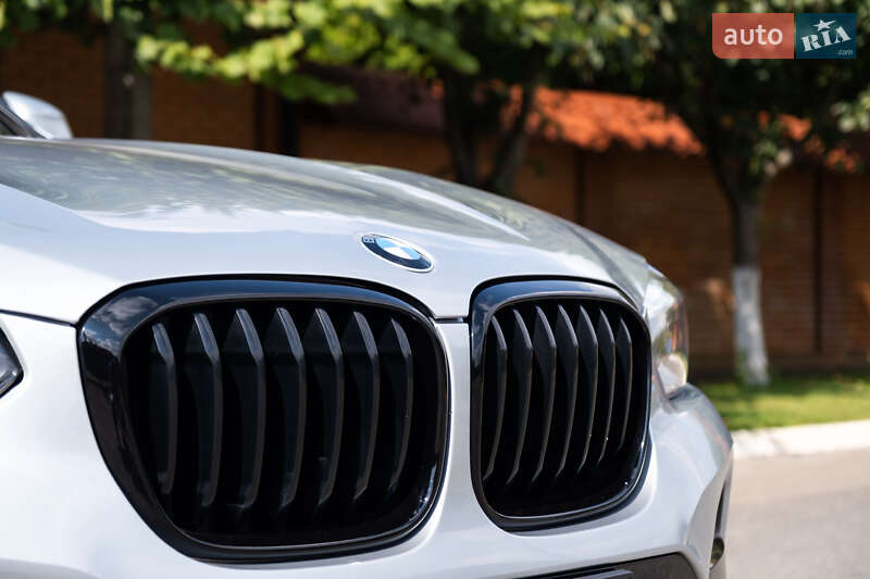 Внедорожник / Кроссовер BMW X3 2018 в Киеве