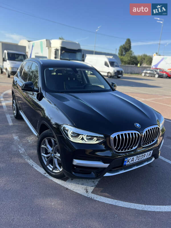 Внедорожник / Кроссовер BMW X3 2020 в Киеве