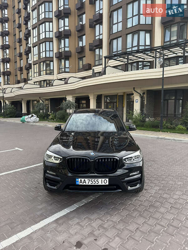 Внедорожник / Кроссовер BMW X3 2018 в Киеве