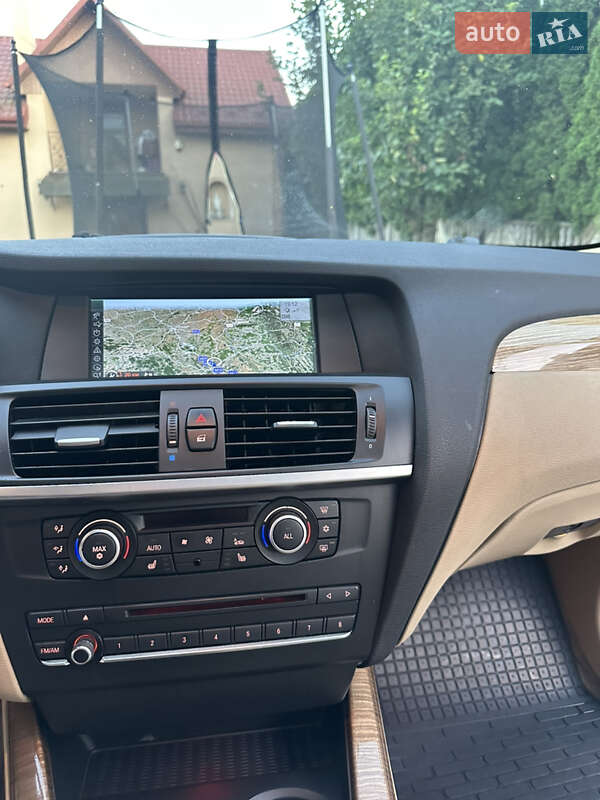 Внедорожник / Кроссовер BMW X3 2011 в Львове
