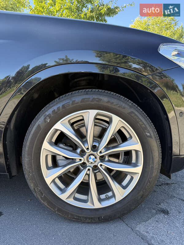Внедорожник / Кроссовер BMW X3 2018 в Кременчуге
