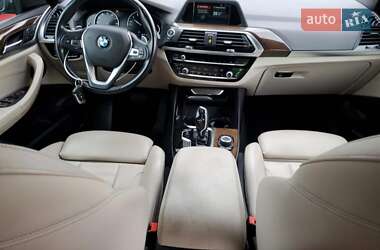 Внедорожник / Кроссовер BMW X3 2019 в 