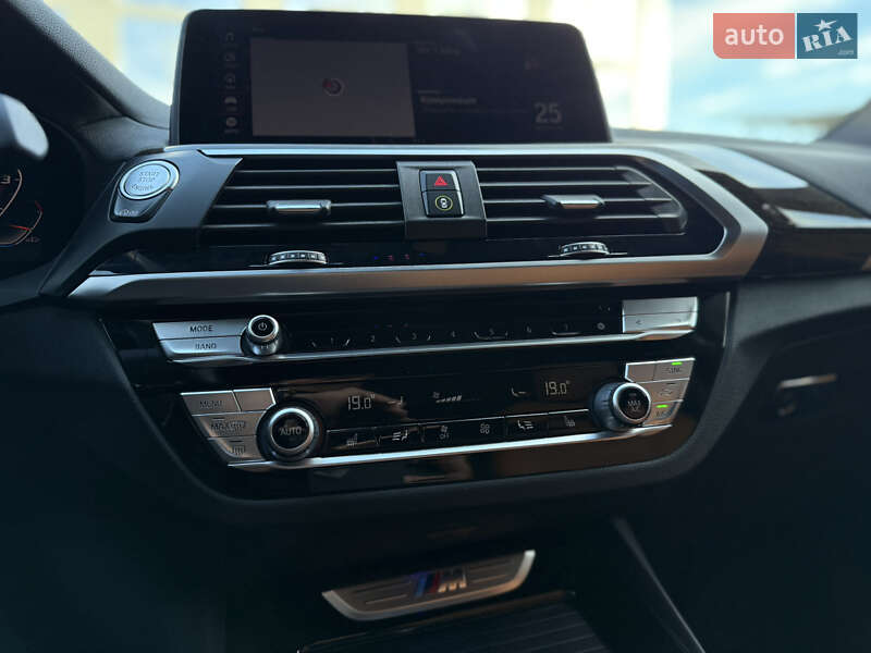 Внедорожник / Кроссовер BMW X3 2019 в Львове