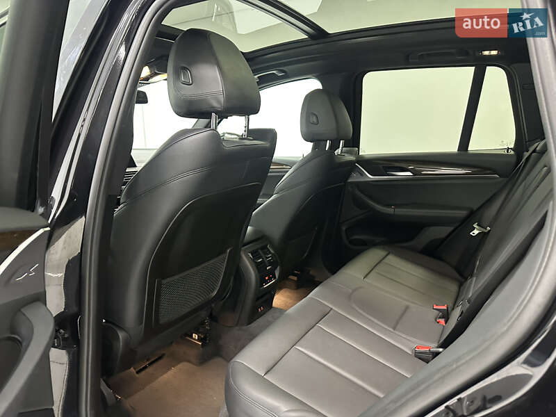 Внедорожник / Кроссовер BMW X3 2020 в Одессе