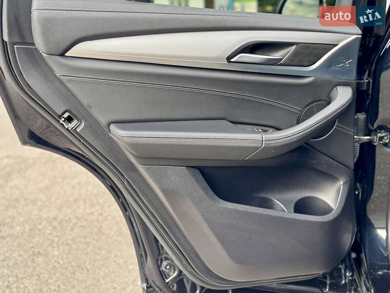 Внедорожник / Кроссовер BMW X3 2018 в Калуше фото 45 Внедорожник / Кроссовер BMW X3 2018 в Калуше