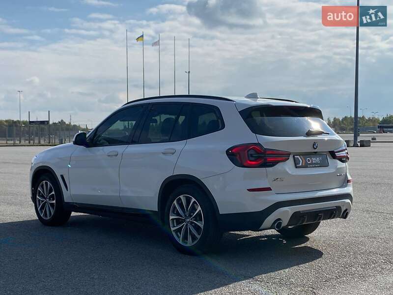 Внедорожник / Кроссовер BMW X3 2018 в Львове