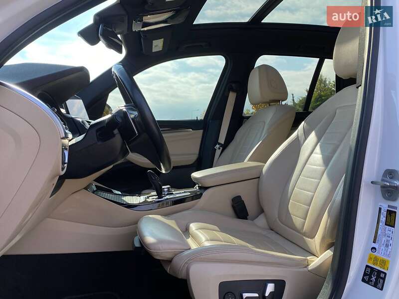 Внедорожник / Кроссовер BMW X3 2018 в Львове