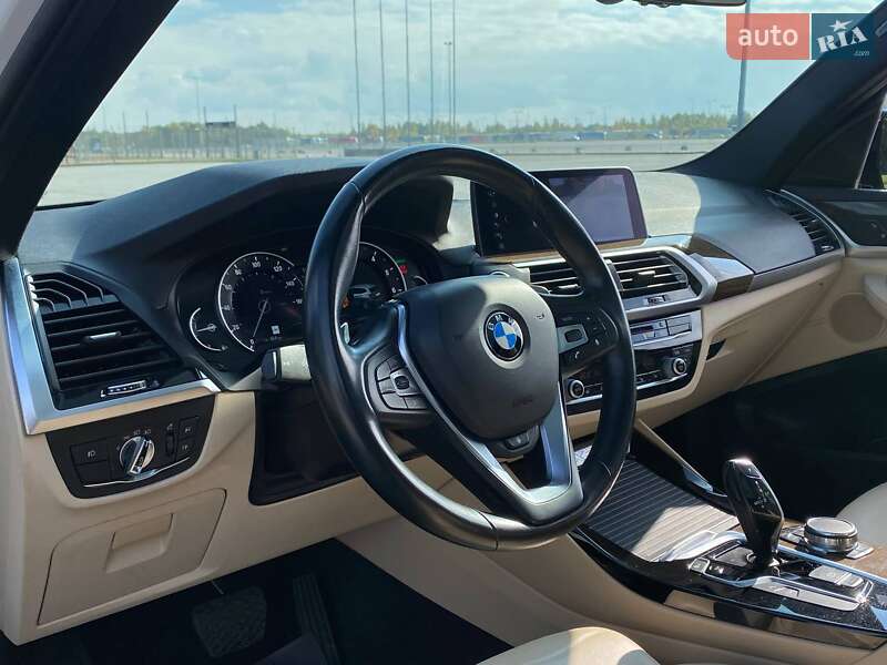 Внедорожник / Кроссовер BMW X3 2018 в Львове