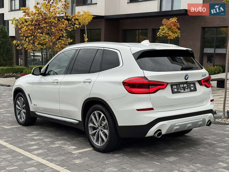 Внедорожник / Кроссовер BMW X3 2018 в Ужгороде