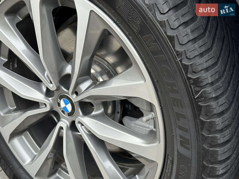 Внедорожник / Кроссовер BMW X3 2018 в Ужгороде