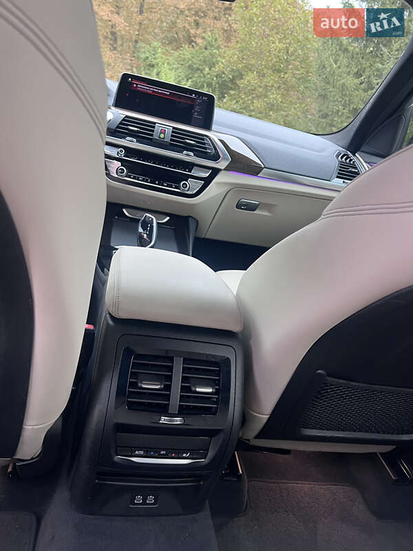 Внедорожник / Кроссовер BMW X3 2020 в Львове