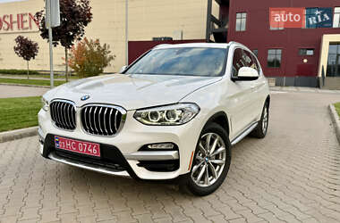 Внедорожник / Кроссовер BMW X3 2019 в 
